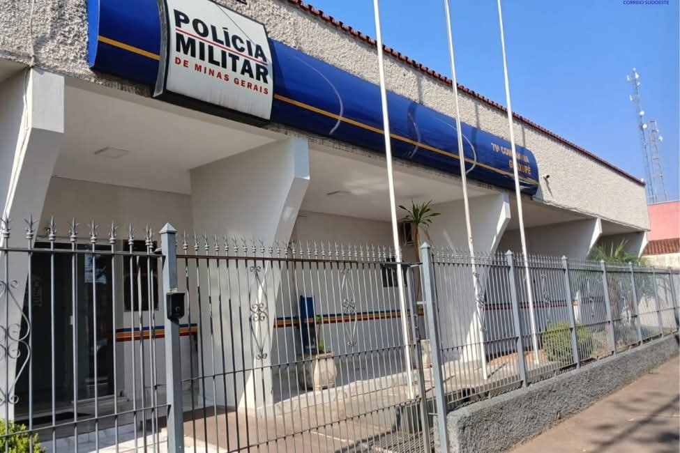 Homem é morto a f@cad@ após suposta @gressão contra idosa em Guaxupé