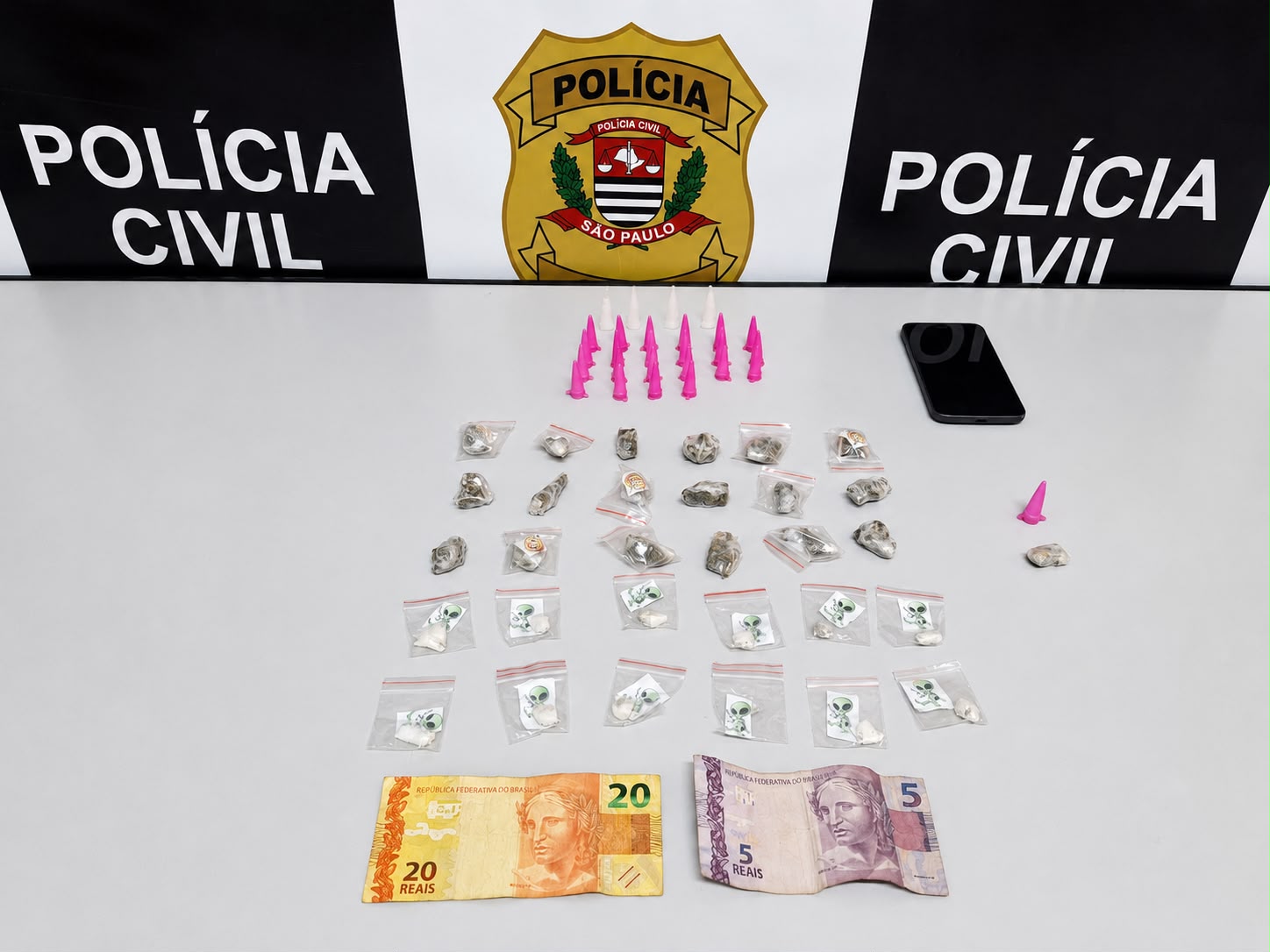 Adolescente é apreendido em Santa Cruz das Palmeiras por tráfico de drogas com apoio de drone da Polícia Civil