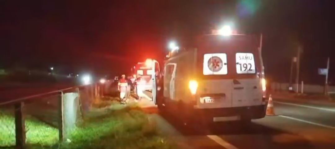 Pedestre morre após ser atropelado por carro na Rodovia SP-340, em Mococa